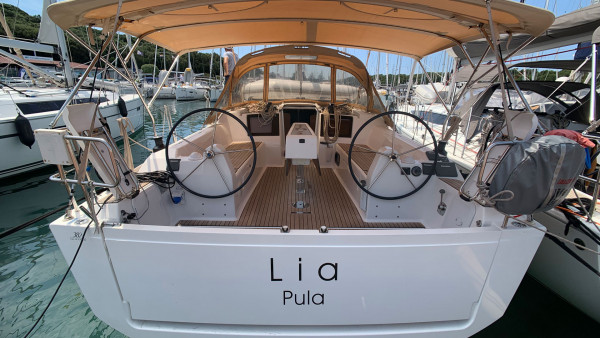 YachtABC - Lia - Croatia - Dufour 382 GL - 2 cab.