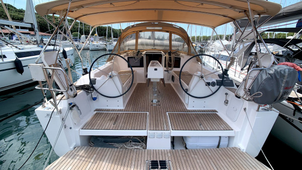 YachtABC - Lia - Croatia - Dufour 382 GL - 2 cab.