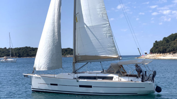 YachtABC - Lotta - Croatia - Dufour 382 GL