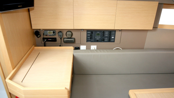 YachtABC - Olli - Croatia - Oceanis 38 - 3 cab.