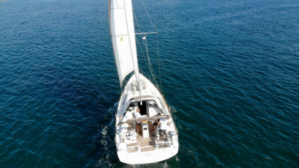 YachtABC - Olli - Croatia - Oceanis 38 - 3 cab.
