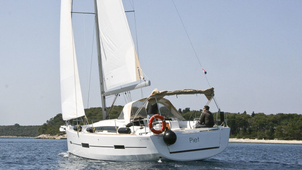 YachtABC - Stella - Croatia - Dufour 412 GL