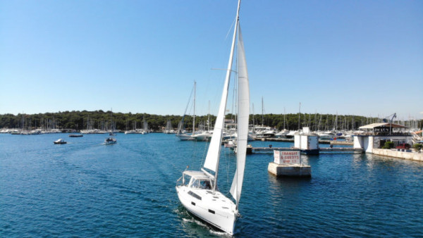 YachtABC - Pauline - Croatia - Oceanis 41.1