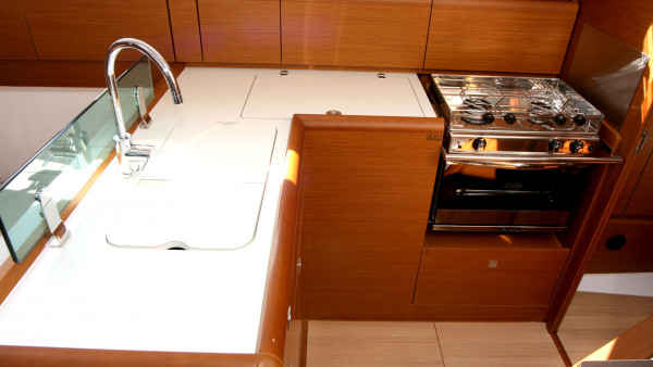 YachtABC - Tara - Croatia - Sun Odyssey 389 - 2 cab.