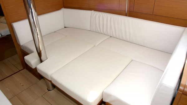 YachtABC - Tara - Croatia - Sun Odyssey 389 - 2 cab.