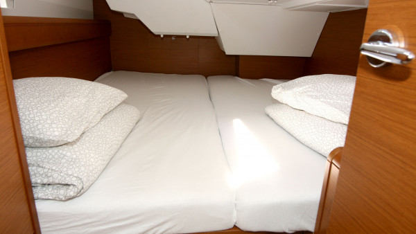 YachtABC - Tara - Croatia - Sun Odyssey 389 - 2 cab.