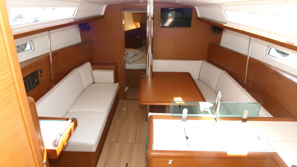 YachtABC - Tara - Croatia - Sun Odyssey 389 - 2 cab.