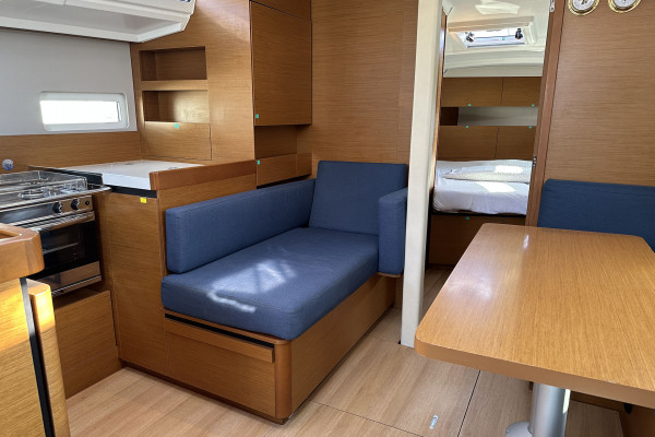 YachtABC - Lara - Croatia - Sun Odyssey 410 - 3 cab.