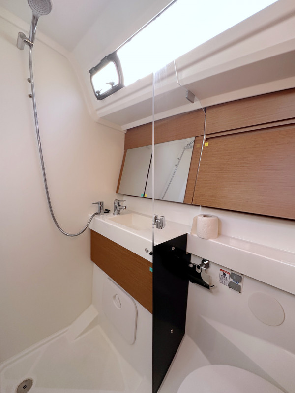 YachtABC - Lara - Croatia - Sun Odyssey 410 - 3 cab.