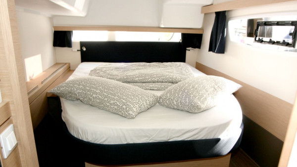 YachtABC - Luna Rosa II - Croatia - Fountaine Pajot Lucia 40