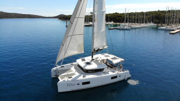 YachtABC - Titus - Croatia - Lagoon 42 OW