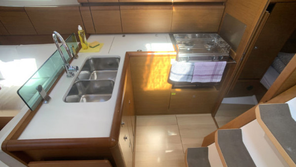YachtABC - Amadeus - Croatia - Sun Odyssey 389