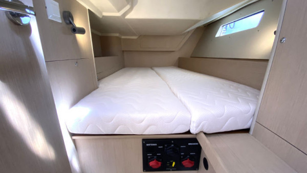 YachtABC - Frankfurt - Croatia - Oceanis 41.1