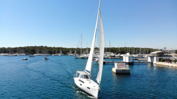 YachtABC - Frankfurt - Croatia - Oceanis 41.1