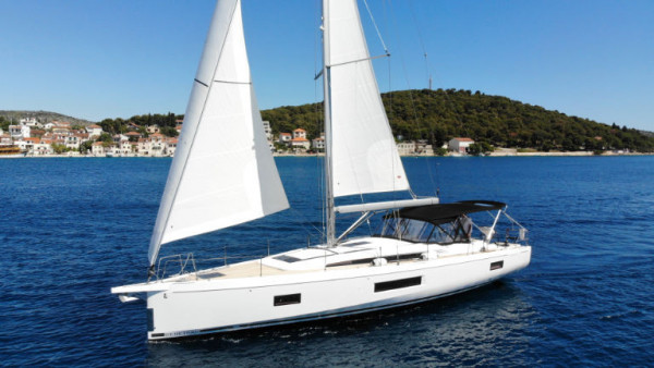 YachtABC - Cloudy Bay - Croatia - Oceanis 51.1 - 3 + 1 cab.