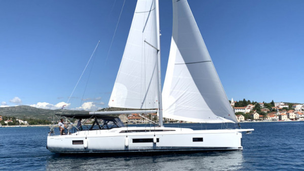 YachtABC - Cloudy Bay - Croatia - Oceanis 51.1 - 3 + 1 cab.