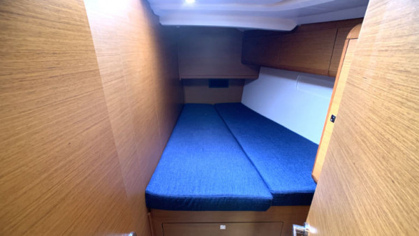 YachtABC - Elsa - Croatia - Sun Odyssey 519 - 5 + 1 cab.