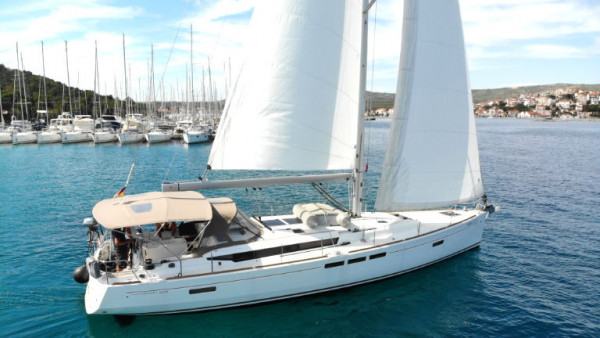 YachtABC - Elsa - Croatia - Sun Odyssey 519 - 5 + 1 cab.
