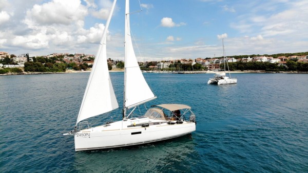 YachtABC - Marie - Croatia - Sun Odyssey 349 - 2 cab.